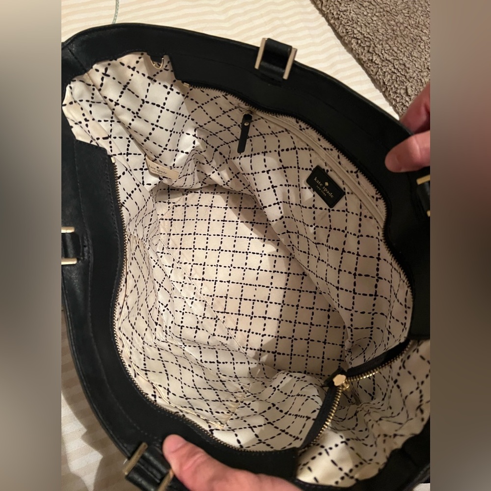 EUC | Black Kate Spade XL Newbury Lane Jules Tote - Picture 5 of 9